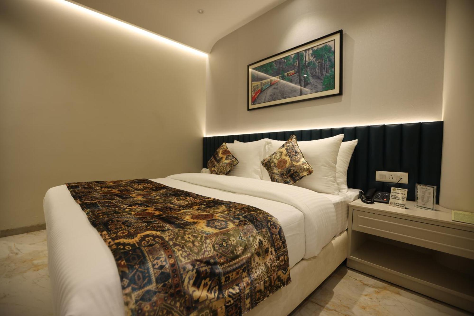Hiraya Hotels Mohali المظهر الخارجي الصورة